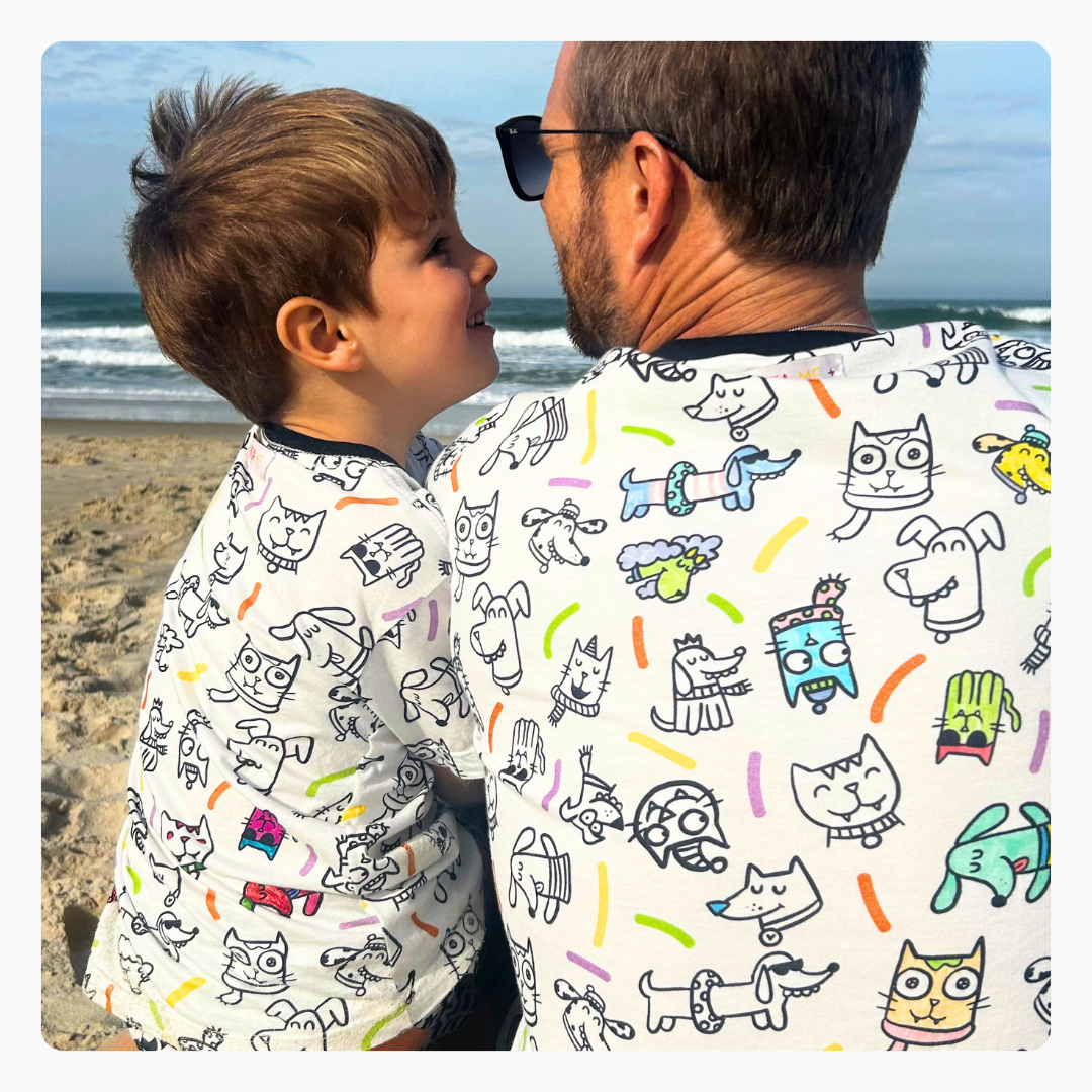 Camiseta Adulto para Colorir Pets + 6 canetinhas