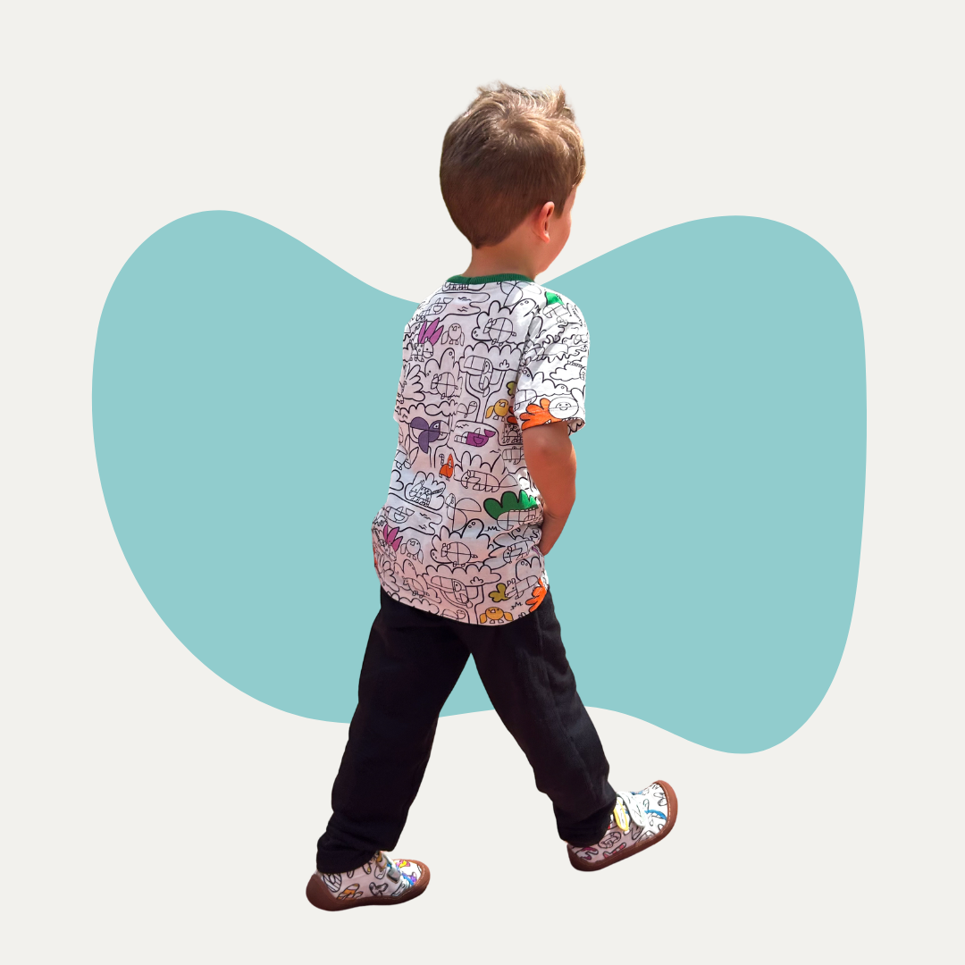 Camiseta Infantil para Colorir Tangram + 12 Canetinhas