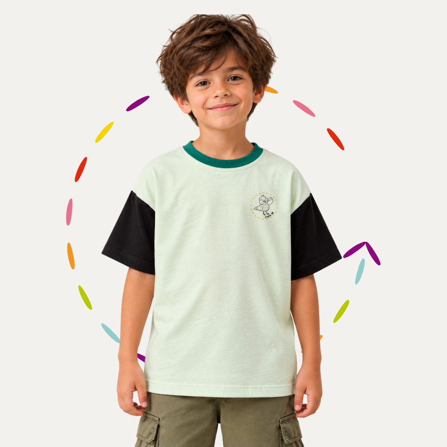 Camiseta Infantil VIRA! Dinos para Colorir + 6 Canetinhas